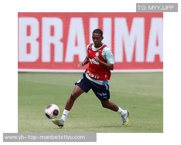 埃斯特旺10岁签约耐克16岁身价破千万成巴甲新星 埃斯特旺10岁签约耐克16岁身价破千万成巴甲新星