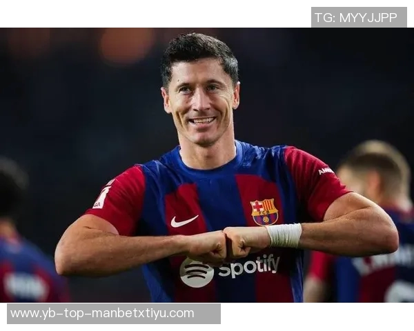 莱万年薪超2000万欧愿降薪留巴萨展现忠诚态度 莱万年薪超2000万欧愿降薪留巴萨展现忠诚态度