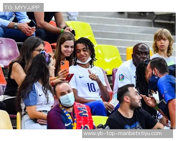 姆巴佩为弟弟伊桑庆生晒照送祝福愿你未来一切顺利幸福满满