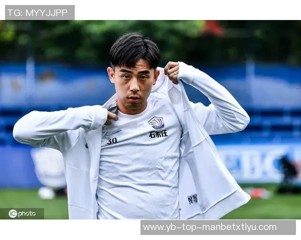 鲁媒报道依木兰与陈泽仕参加训练有望在本赛季中超首秀展现实力 鲁媒报道依木兰与陈泽仕参加训练有望在本赛季中超首秀展现实力